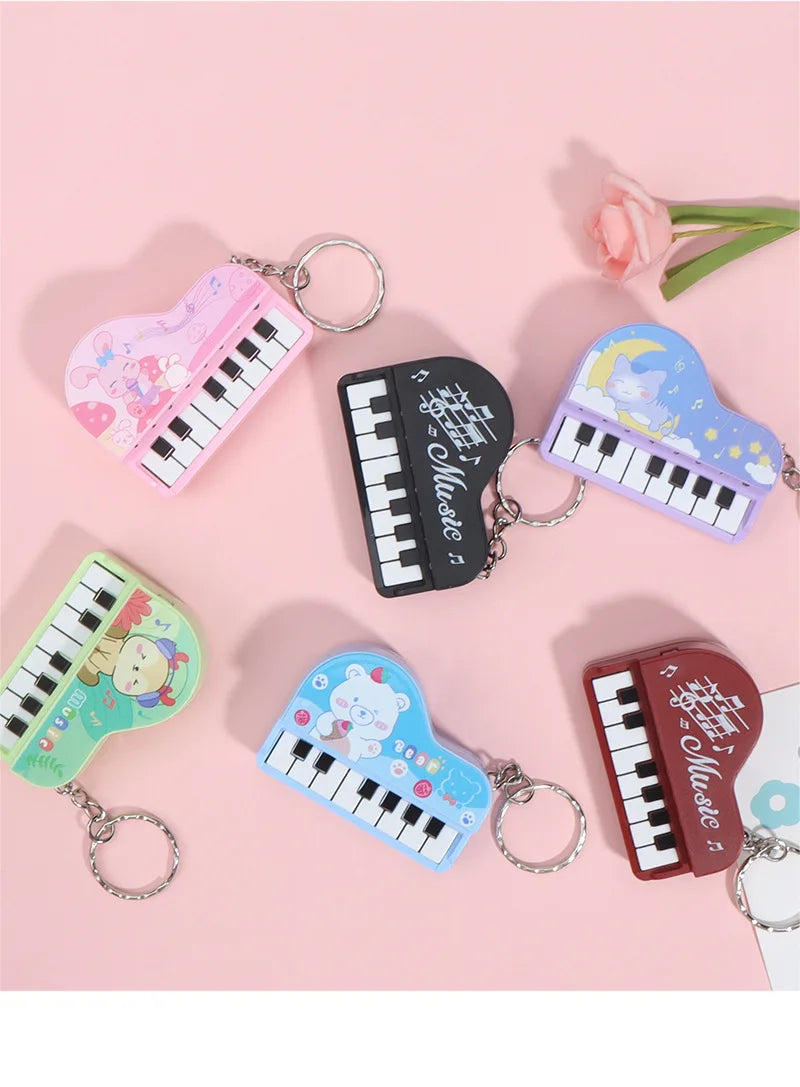 Mini Desktop Piano Keychain Cute Music Game Machine Colorful Bag Pendant Children's Educational Toy Easter Gift