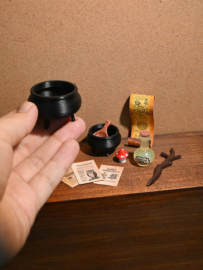Miniature Magic Crucible Scene Decorations, Suitable for Model House Construction and Set-Up, 1/12 Dollhouse Model House Decoration Accessories, Photography Props, Micro-Landscape Decorations, Miniatures Decoration, Small Gif