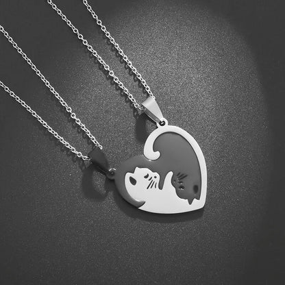 Can Open Bronze Mirror Box Pendant Women\'s Charm Retro Necklace Exquisite Handicrafts Oval Imitation Jade Jewelry Birthday Gift