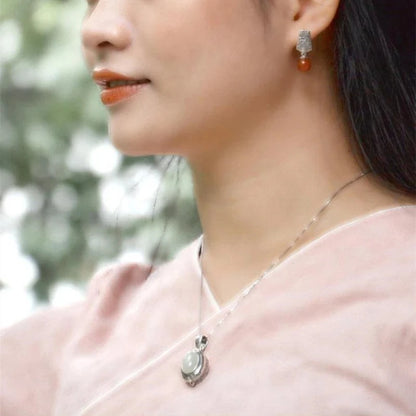 Can Open Bronze Mirror Box Pendant Women\'s Charm Retro Necklace Exquisite Handicrafts Oval Imitation Jade Jewelry Birthday Gift