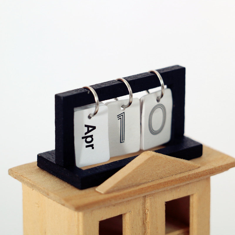 Miniature Desk Calendar