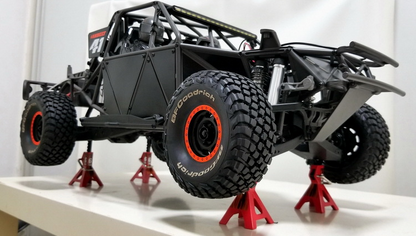 Miniature Hydraulic Jack for Model Cars